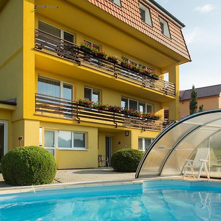 Pension Primus Beroun  Exteriör bild