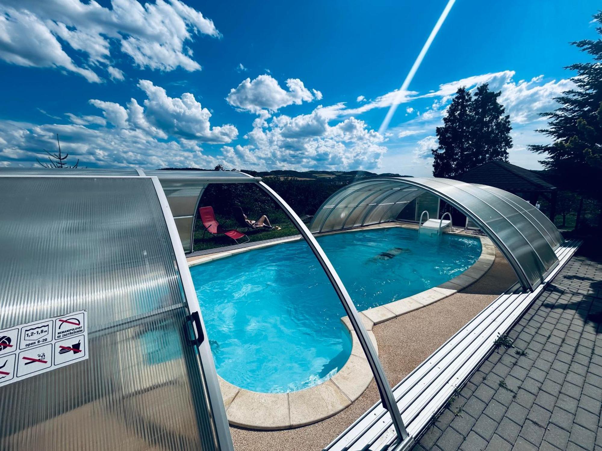 Pension Primus Beroun  Exteriör bild