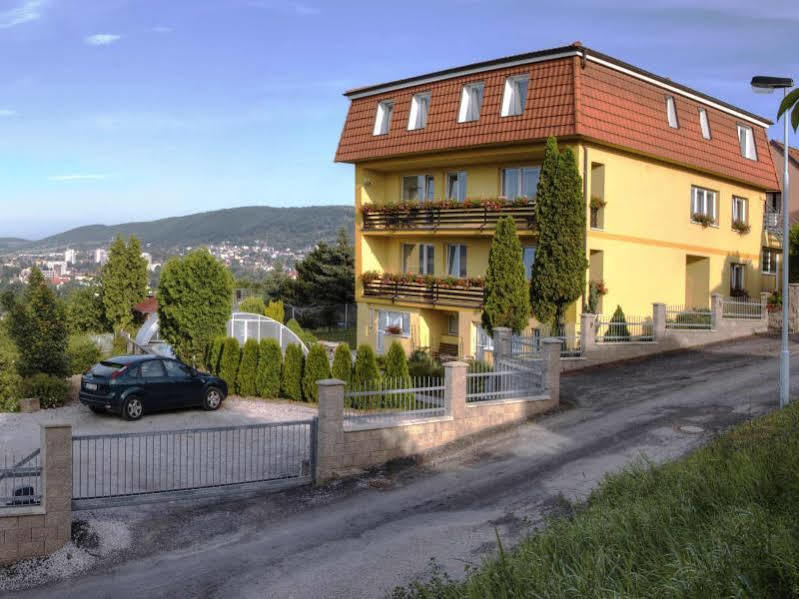 Pension Primus Beroun  Exteriör bild